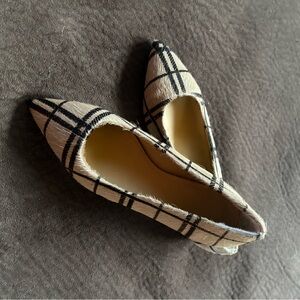 *RARE* UGG Collection Plaid Women's size 7 dress Shoes, made in Italy